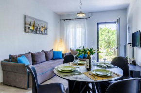 The Green Yard Apartment
